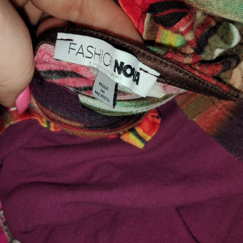 Random Clothing Bundle - Picture 4 of 7